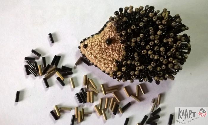 Embroidery kit Klart "Hedgehog. Brooch"