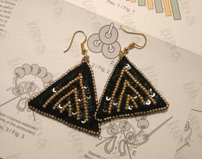 Triangle Earrings. Gold ornament Bead Embroidery Kit - TimeToCraft
