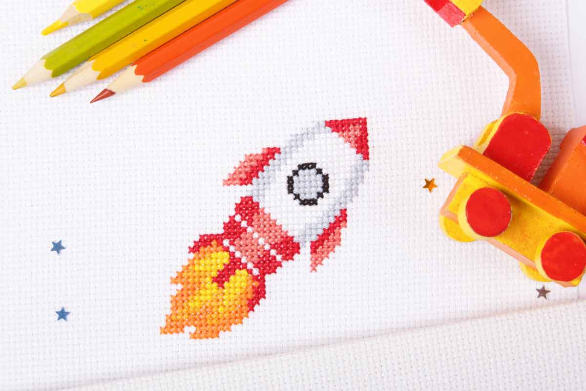 Rocket Embroidery Kit - TimeToCraft