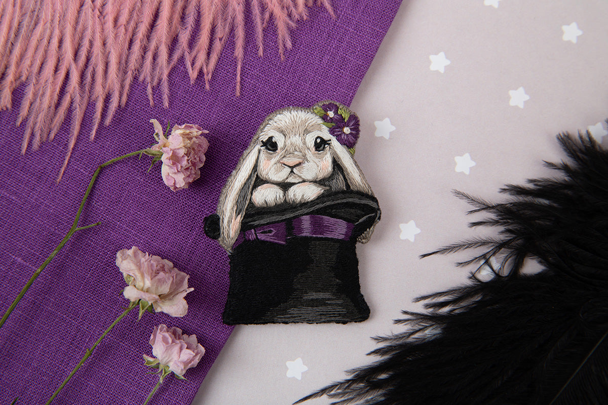 Living Picture JK-2275 Little Magician Brooch - TimeToCraft